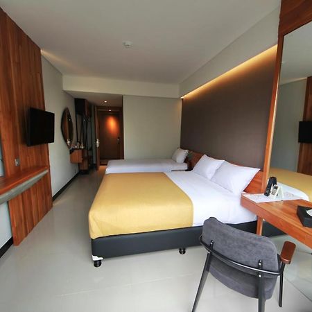 Hay Bandung Hotel Exterior foto