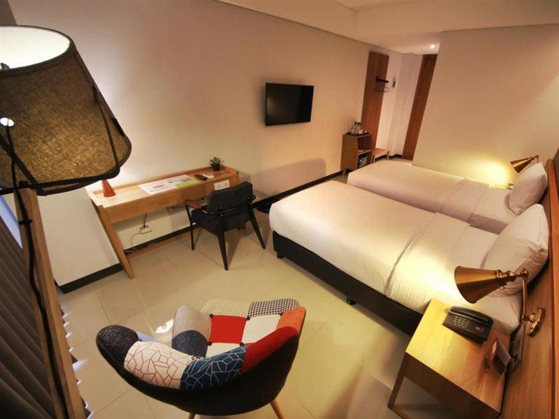 Hay Bandung Hotel Exterior foto