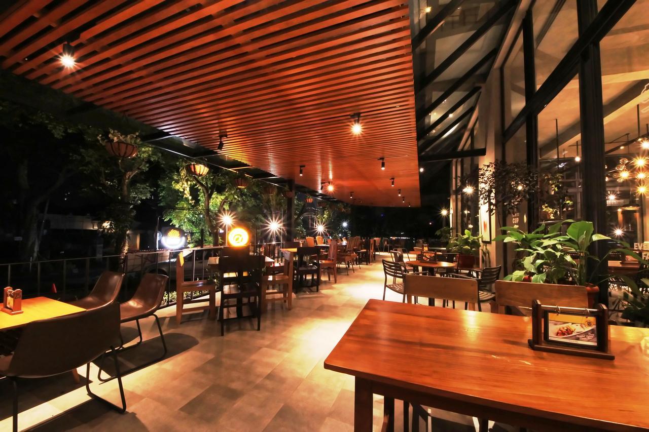 Hay Bandung Hotel Exterior foto