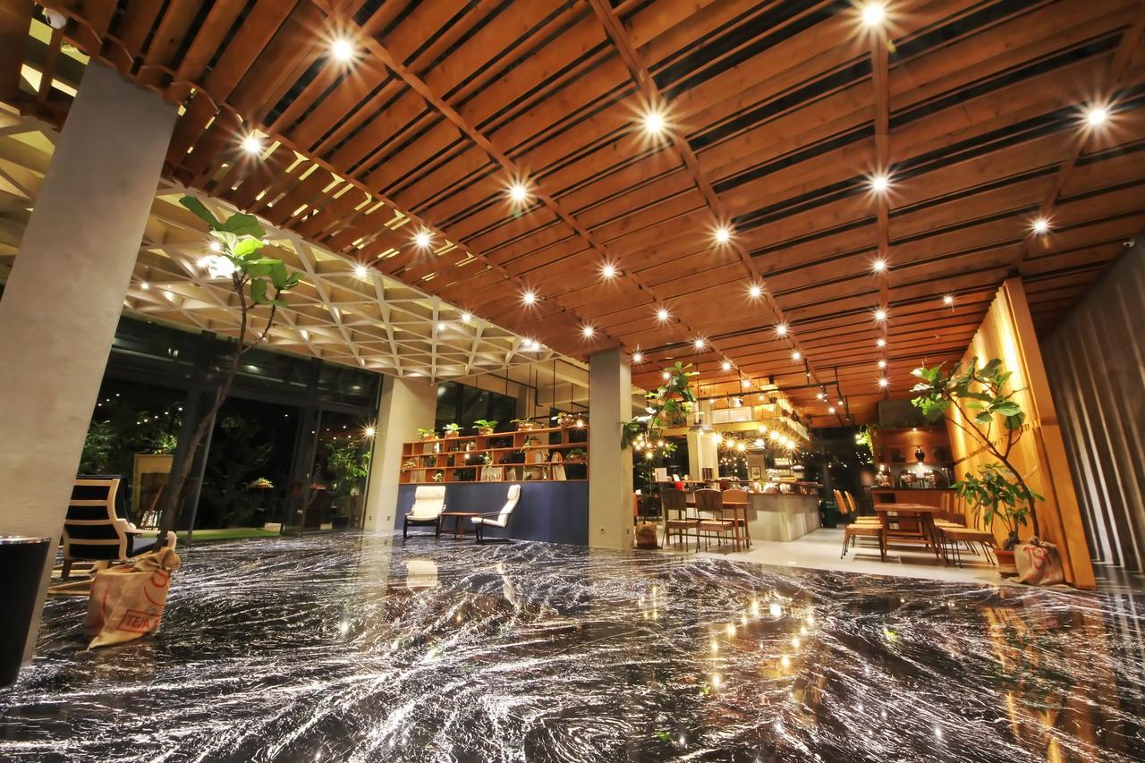 Hay Bandung Hotel Exterior foto